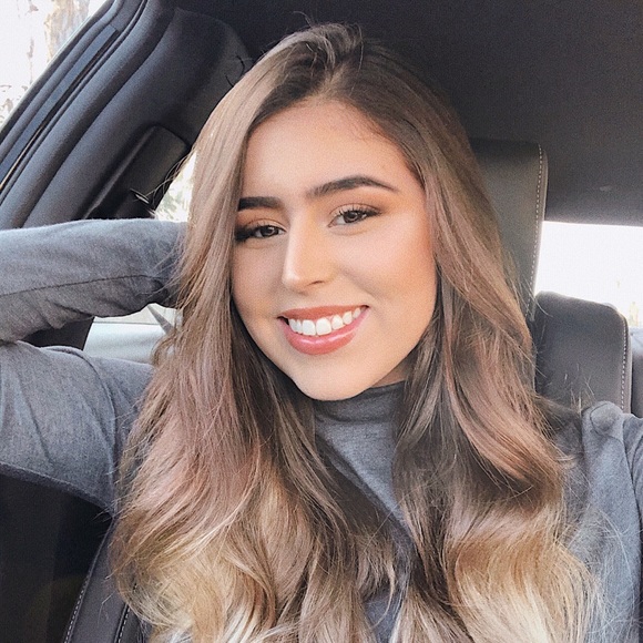 Meet your Posher, Lupita - Picture 1 of 1